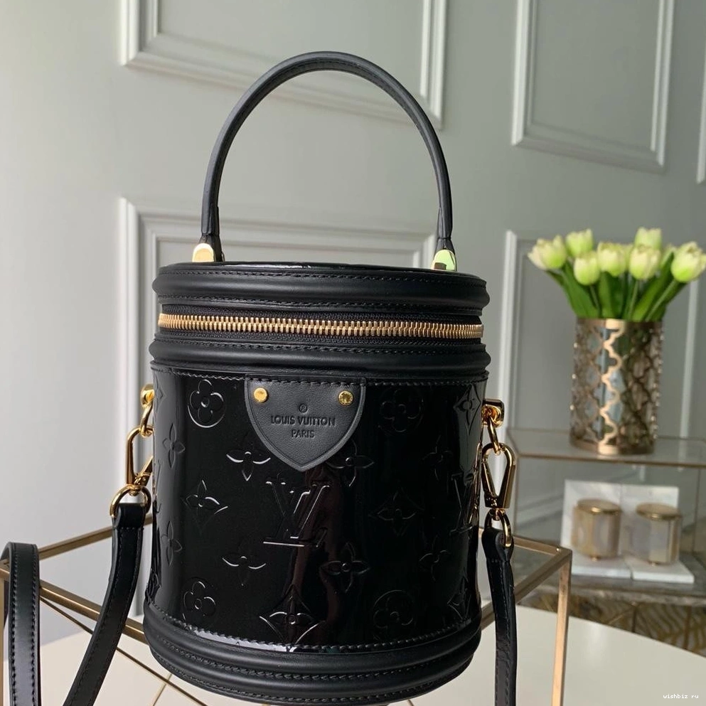 WIS CANNES LOUIS VUITTON 1026